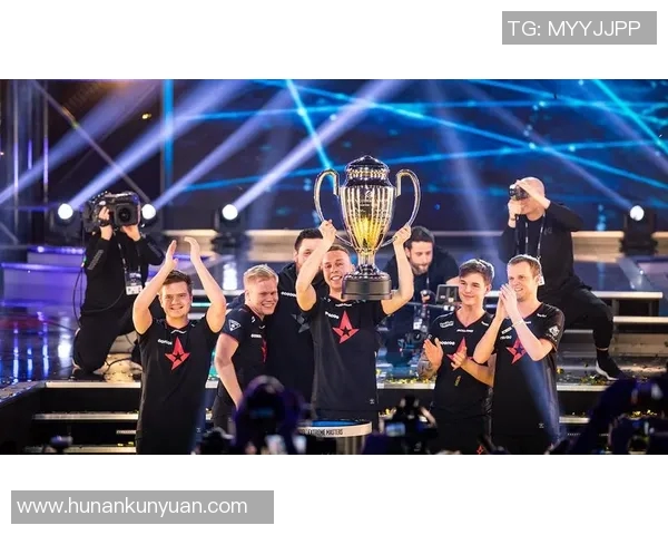 TES边路渗透策略分析及其在CSGO比赛中的成败得失